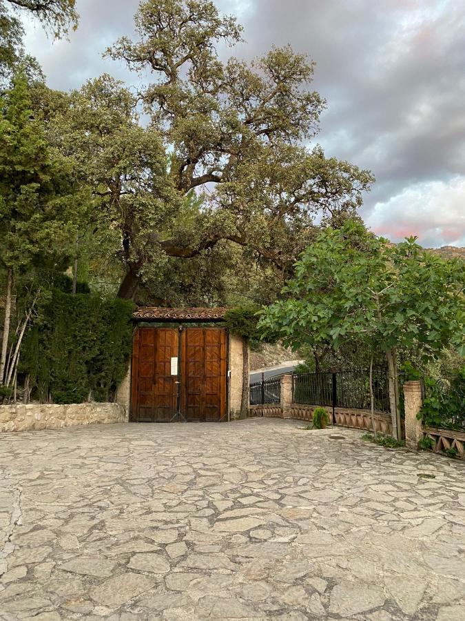 Hostal La Toba Burunchel Exterior foto